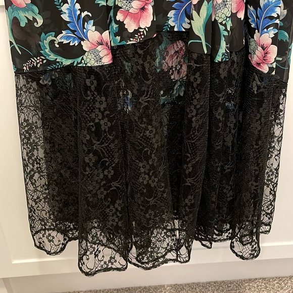 Express Formal Maxi Dress - Picture 3 of 6